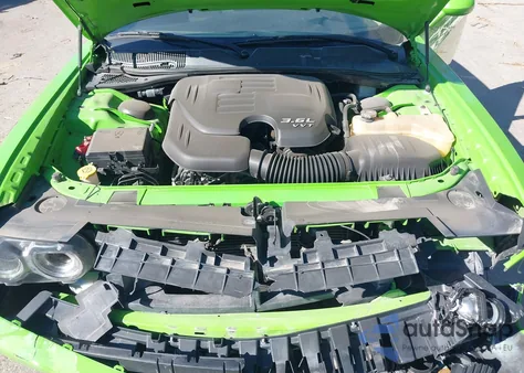 2017 Dodge Challenger Sxt z USA, uszkodzony, nr VIN 2C3CDZAG1HH554208